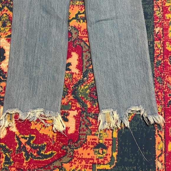 Free People size 0 jeans knee holes Distressed Blue Jeans - Picture 7 of 8